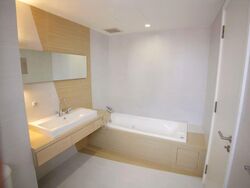 UE Square (D9), Apartment #560613111